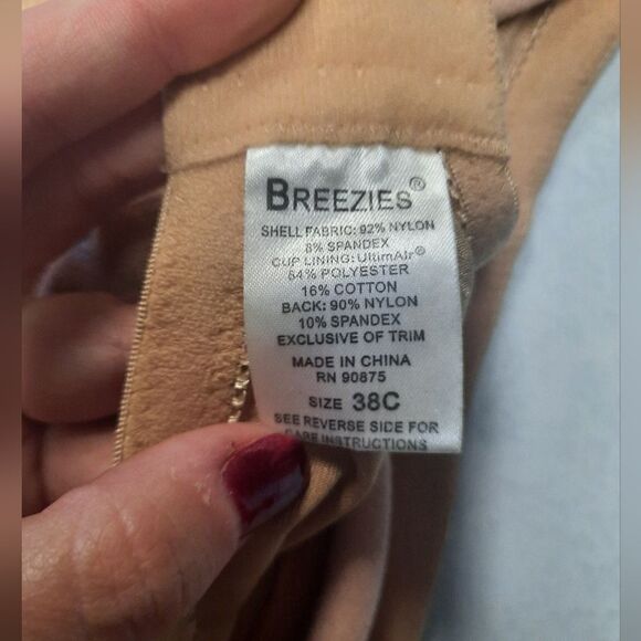 Breezies Mesh Lace Floral Unlined Wireless Bra Nude 38C - Picture 3 of 3